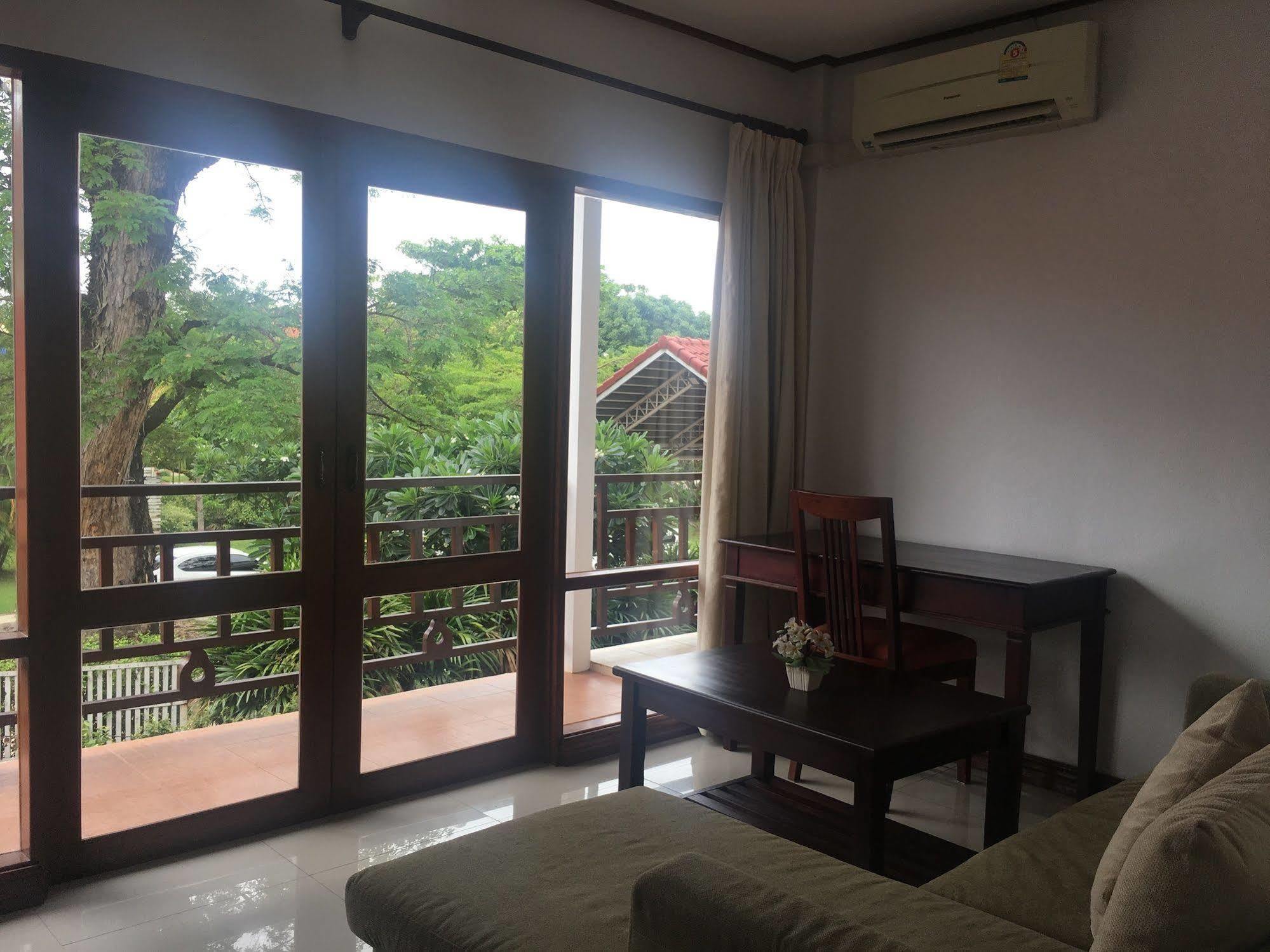 Av Hotel Vientiane Dış mekan fotoğraf