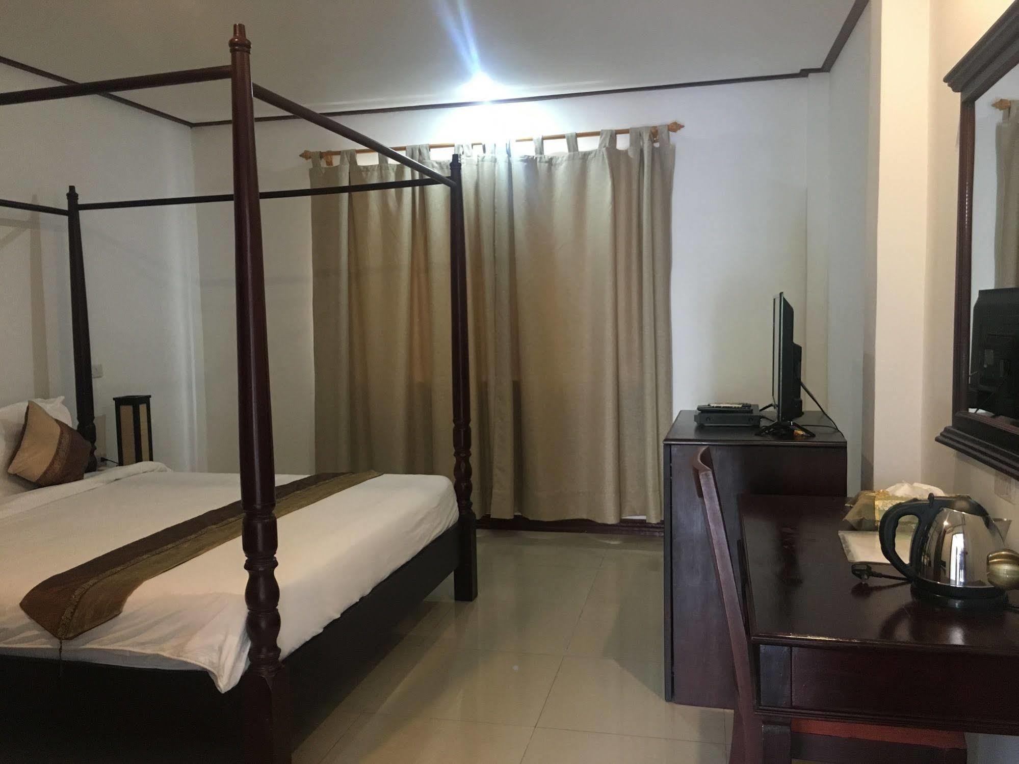 Av Hotel Vientiane Dış mekan fotoğraf
