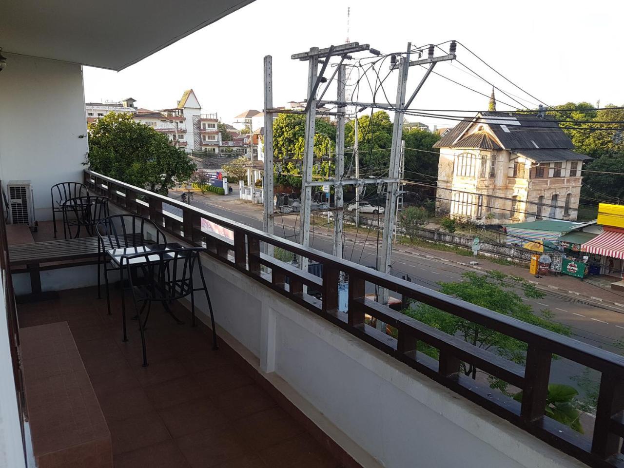 Av Hotel Vientiane Dış mekan fotoğraf